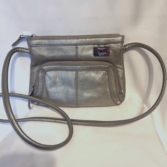 Tignaello Small Metallic Silver Pebble Leather Wallet Pocket Purse/Crossbody - Picture 3 of 16